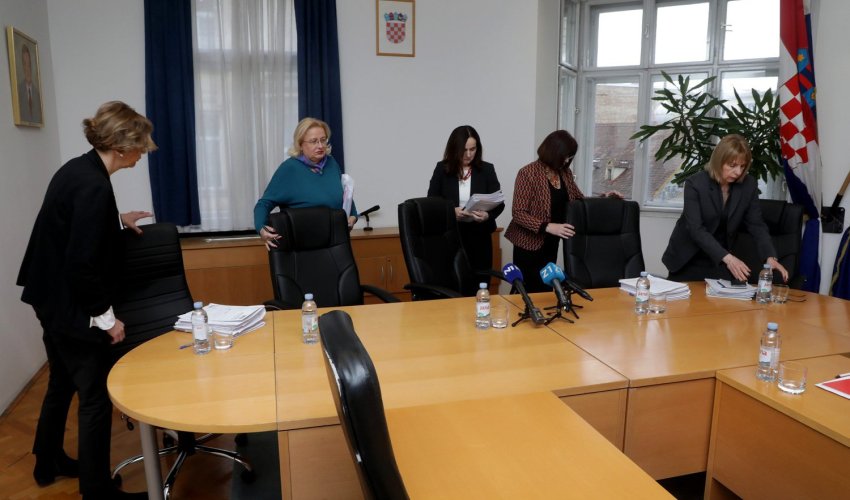 Smanjenje naknade roditeljima odgojiteljima je zakonito