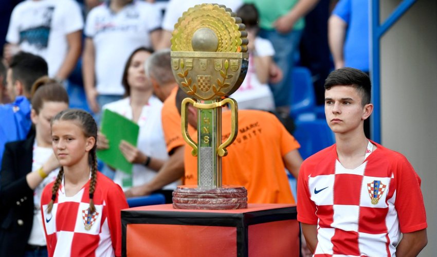 Izvučeni parovi polufinala Kupa:  Šibenik - Dinamo i Slaven Belupo - Hajduk