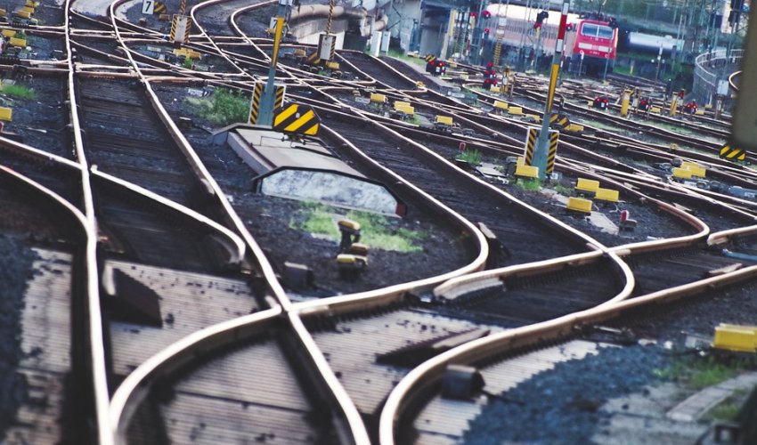 Najveći štrajk desetljeća paralizirao zrakoplovni, željeznički, pomorski i autobusni promet