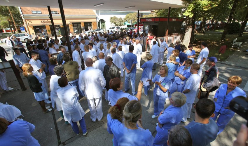 Liječnici tri puta bili u štrajku, svi prekinuti radnom obvezom ili zabranom