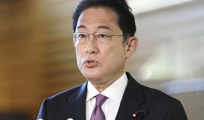 Japanski premijer sklonjen na sigurno nakon eksplozije