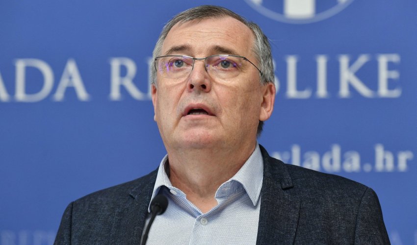 Virus je i dalje među nama, na državama odluka o kraju epidemije