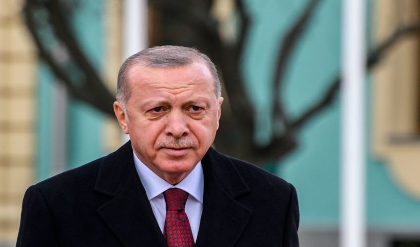 Erdogan zaostaje za suparnikom uoči izbora