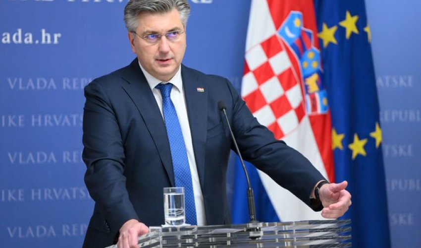 Policija je ponovno ispred Vlade zbog upućenih prijetnji