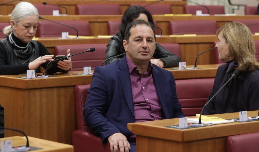 Nesporne rastave brakova ipak će rješavati sudovi