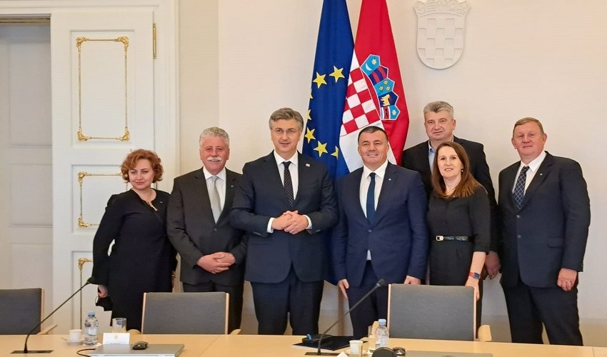 Nova uprava Hrvatske obrtničke komore na sastanku s premijerom Plenkovićem u Banskim dvorima