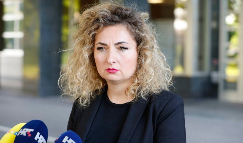 Sindikat državnih službenika ide u štrajk