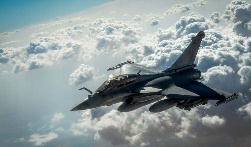 Piloti HRZ-a uspješno izveli svoje prve samostalne letove na avionima Rafale u Francuskoj