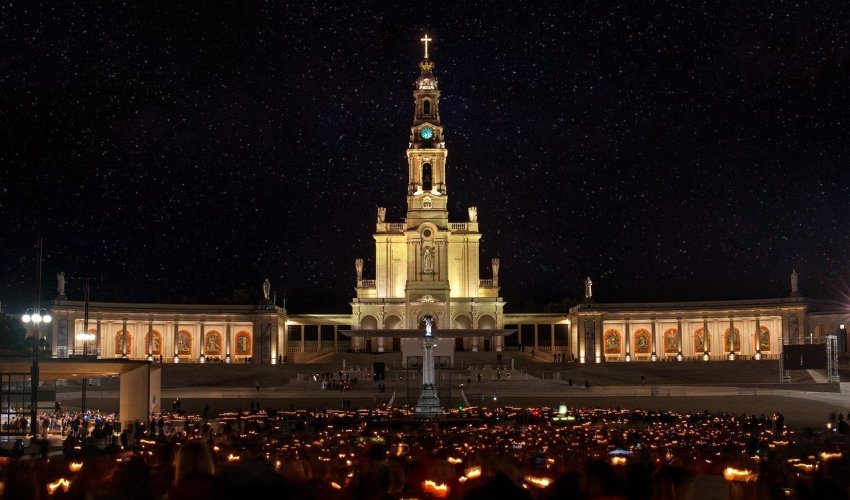 Tisuće vjernika u portugalskom svetištu Fatimi radi dolaska pape