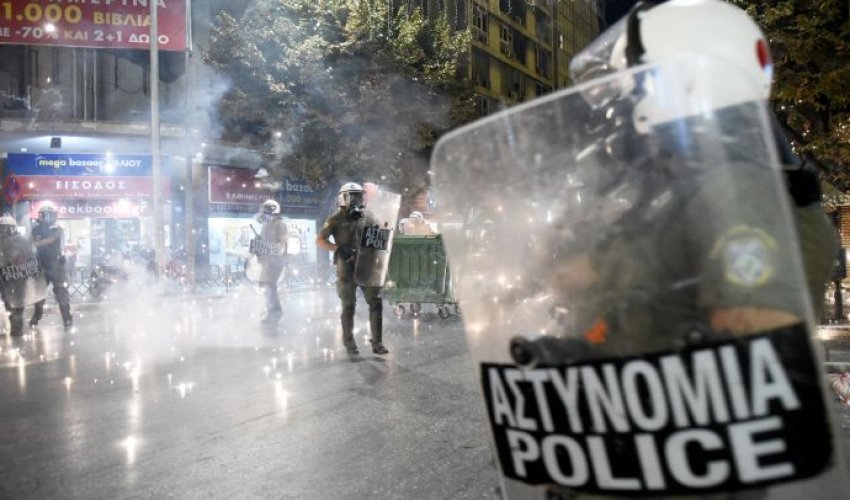 Pokrenuta interna istraga o propustima grčke policije u sukobu navijača u Ateni