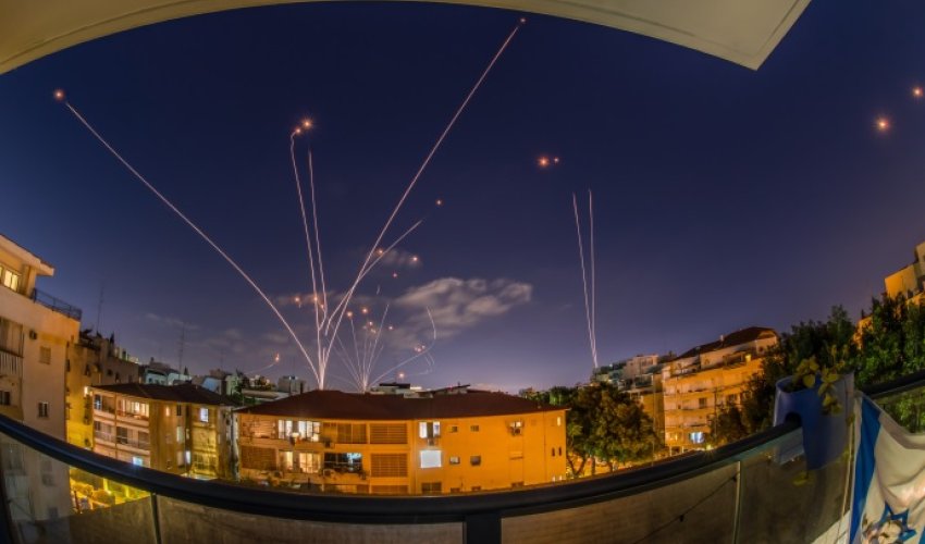 Najmanje 300 ubijenih u Izraelu i dalje traju borbe s Hamasom