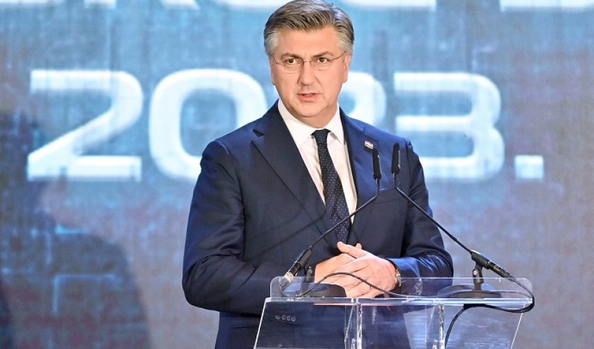 Novi paket pomoći za 830.000 umirovljenika
