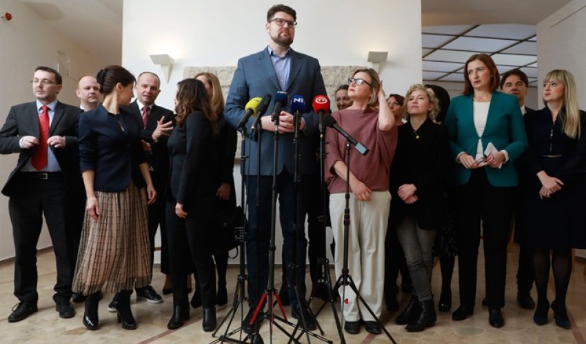Široka koalicija lijevo-liberalne oporbe ili više blokova?