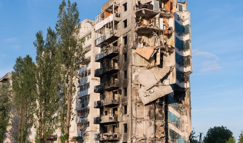 Rusija krivi Ukrajinu za urušavanje stambene zgrade nakon napada