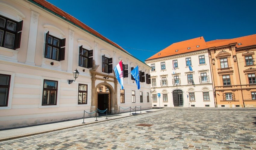 Muškarac s Markova trga ima opekline četvrtog stupnja i životno je ugrožen
