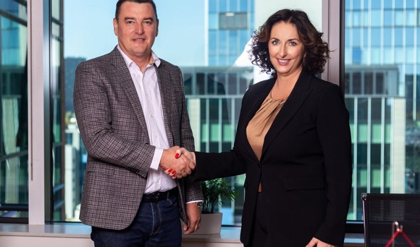 PBZ i Intesa Sanpaolo Grupa nastavljaju s Minibond inicijativom s izdanjem mini obveznice društva Viator