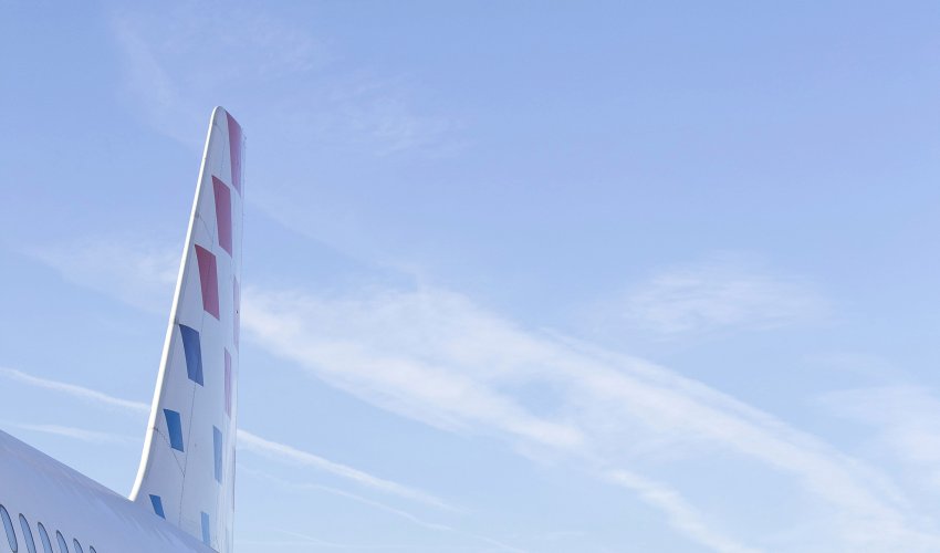 Pas oštetio avion Croatia Airlinesa