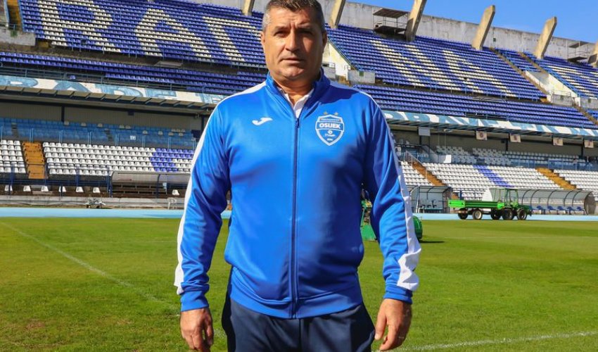 Robert Špehar preuzeo nogometašice Osijeka