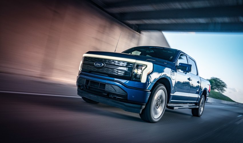 Ford u problemima, privremeno zaustavlja proizvodnju električnog kamioneta