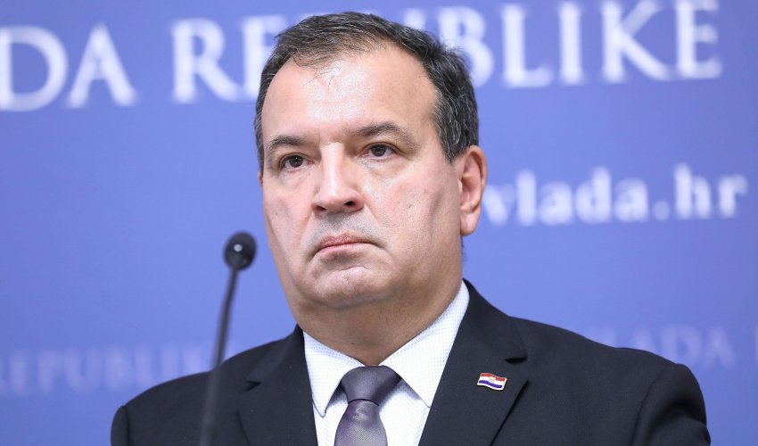 Beroš smijenjen, evo tko ga mijenja do izbora novog ministra