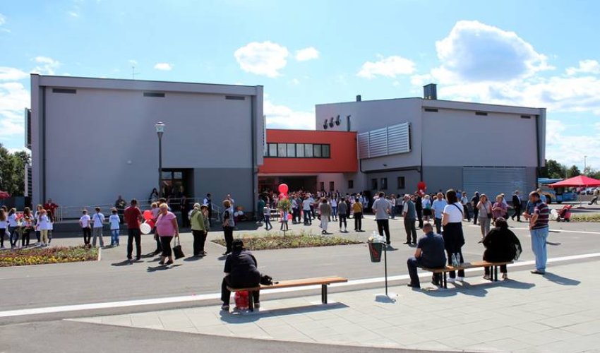 Pedofilija u školi: Zlostavljač imao podatke učenica, ravnateljica na slobodi