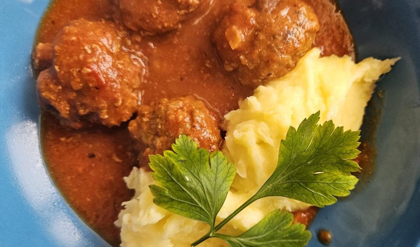 Ćufte u umaku od rajčice: Ovo je recept za ukusno tradicionalno jelo
