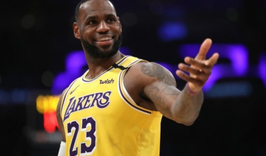 LeBron briljirao u svojoj rekordnoj božićnoj utakmici