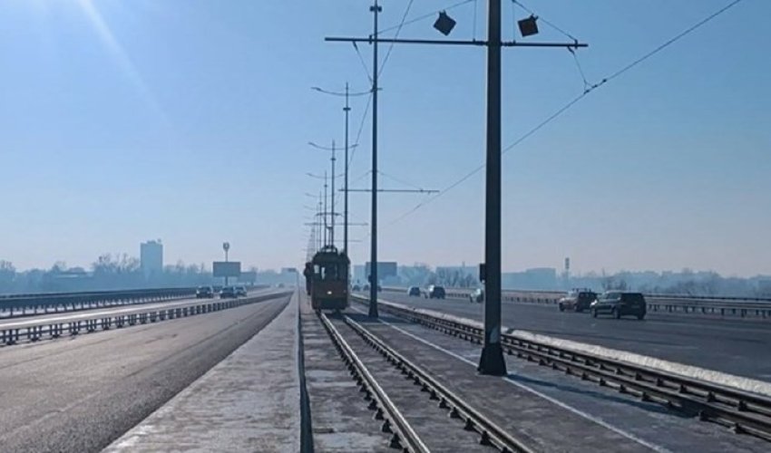 Nakon gotovo dvije i pol godine tramvaji ponovo voze preko Jadranskog mosta