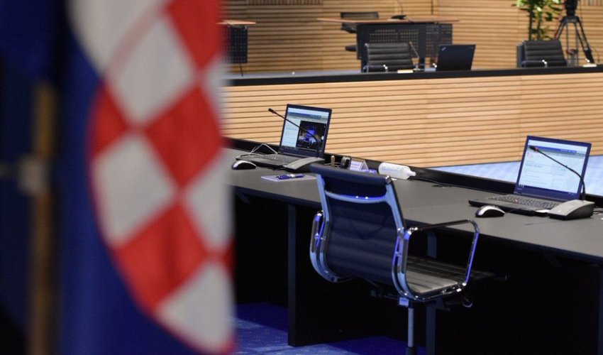 Vlada se oglasila o snimci na kojoj Dabro puca iz pištolja