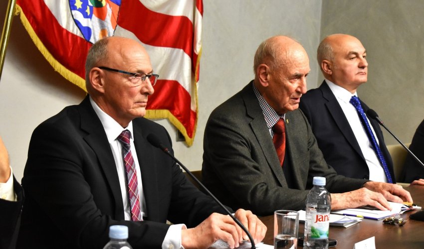 Predstavljena knjiga 