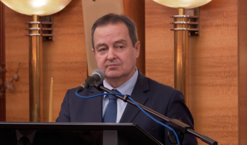 Dačić: Policija spriječila nasilan ulazak hrvatske državljanke u zgradu Predsjedništva