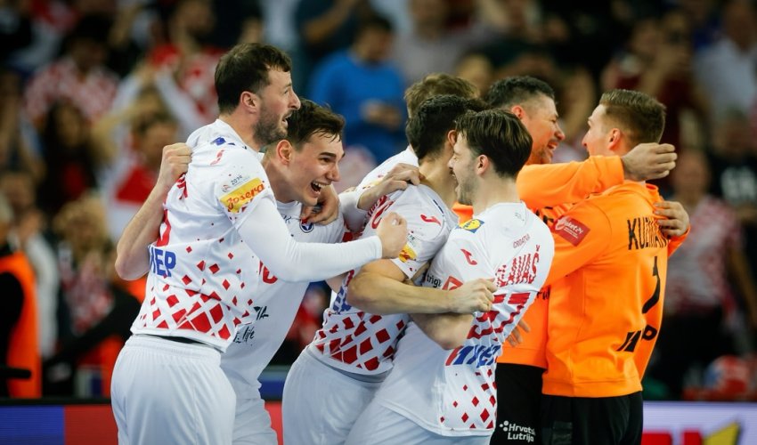 Hrvatska i Francuska trebale su igrati u 20:30, ali IHF je opet popustio Francuzima