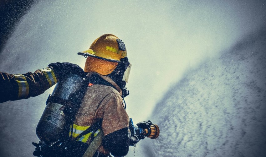 Lokaliziran ogroman požar u tvornici plastike kod Maribora