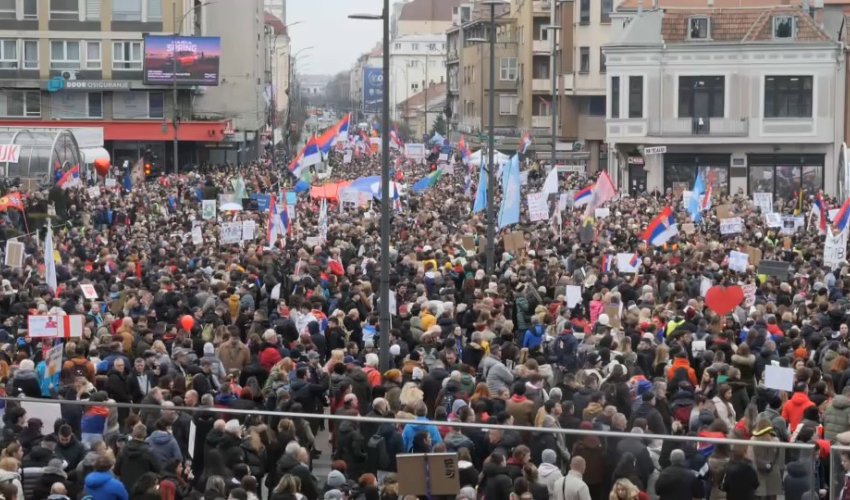 Masovni skup studenata u Nišu, tisuće ljudi na ulicama