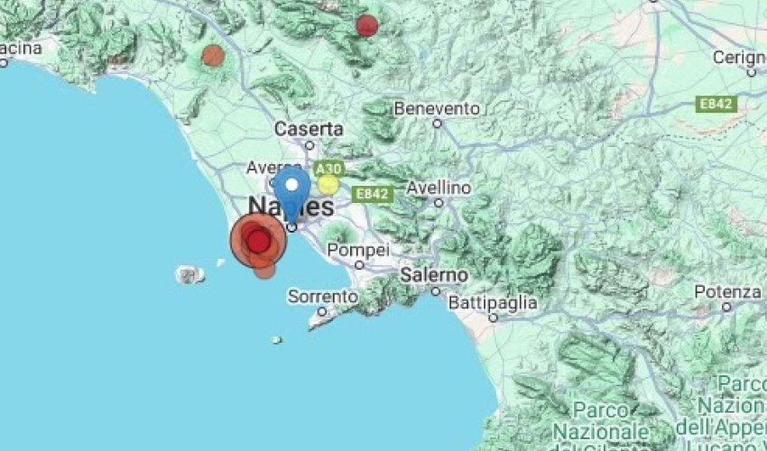 Potres u Napulju, ozlijeđena osoba spašena iz ruševina
