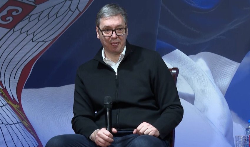 Vučić: Izvanredno stanje je u Piculinoj glavi