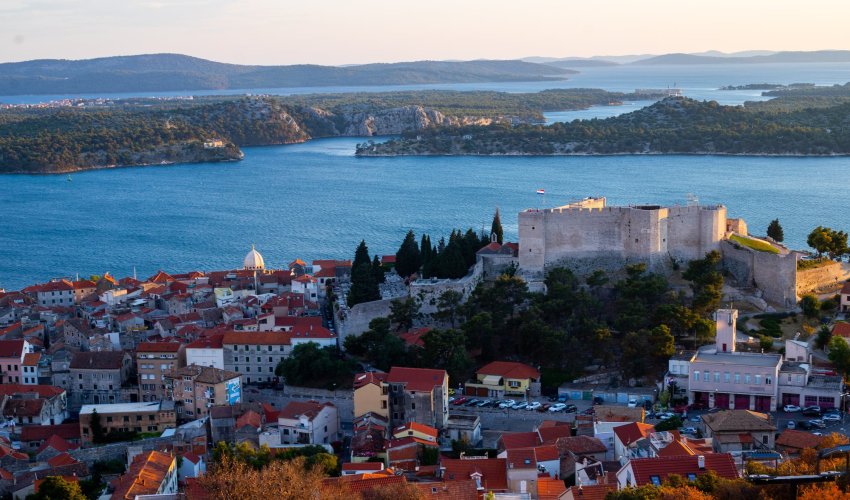 Šibenik: Nesnosan smrad u elitnom dijelu grada, ugrožen turizam