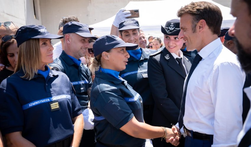 Macron: Putinov prijedlog o pregovorima prvi je korak, ali nedovoljan