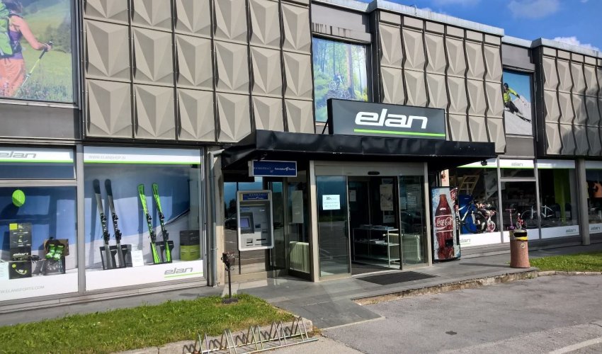 Elan privremeno zaustavlja proizvodnju plovila zbog zaostataka u narudžbi