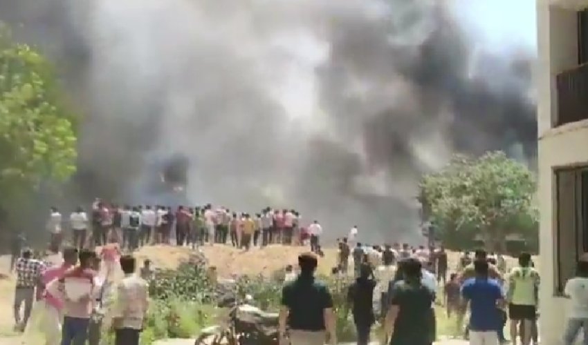 Avion u Indiji srušio se nakon polijetanja za London, nema preživjelih