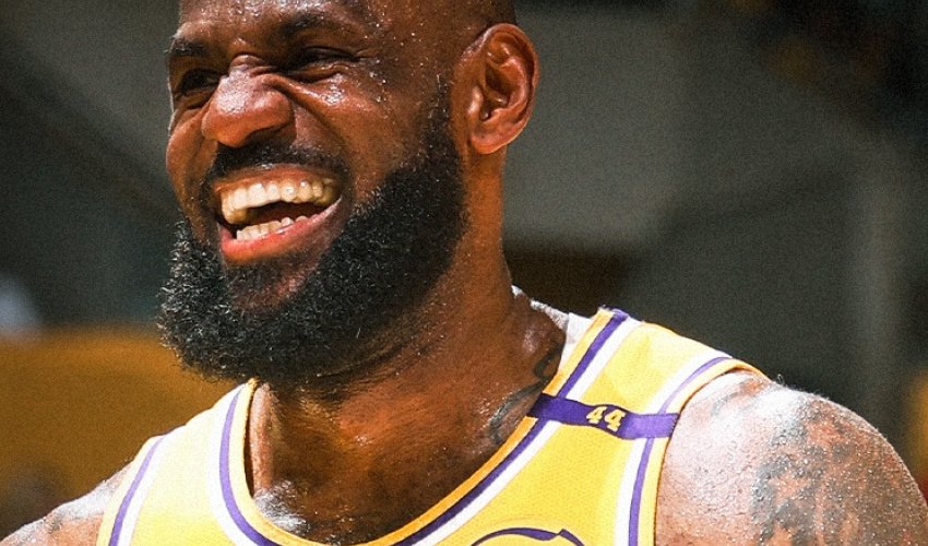 LeBron na meti ogorčenih navijača Lakersa