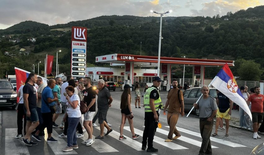 Paklene srpanjske noći na ulicama srpskih gradova