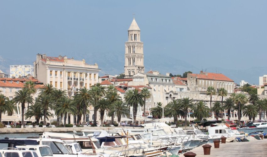 Split: Ovog vikenda kroz zračnu i trajektnu luku proći će 120.000 putnika