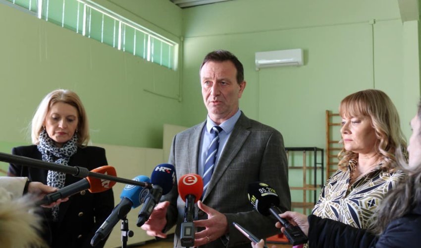 Bosilj u promidžbi koristio gradska sredstva, gubi oko 8000 eura