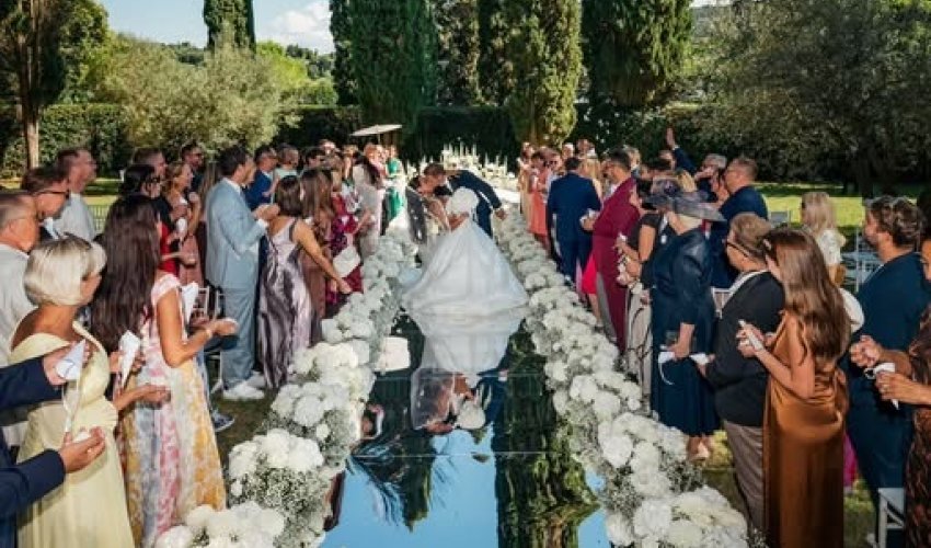 Slovenski premijer se oženio; evo tko je mladenka