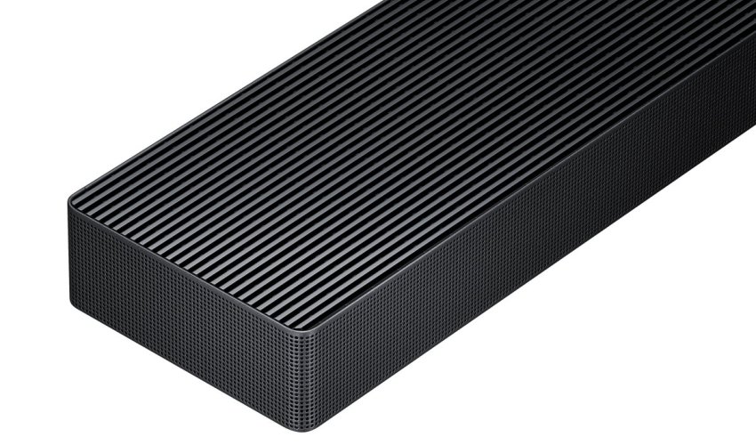 Samsung HW-QS700F: kompaktan soundbar koji iznenađuje širokim zvukom