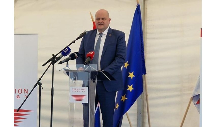 Šušnjar: Moguć je dogovor s MOL-om, ponuda za otkup INA-e je na stolu