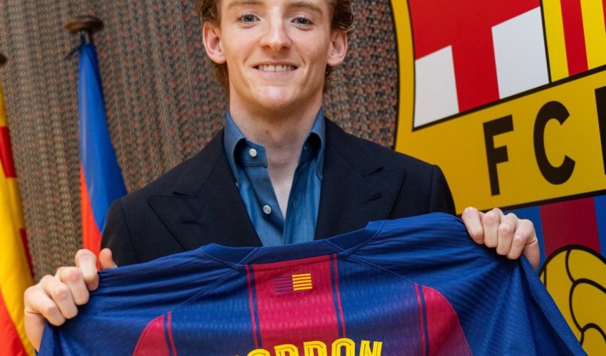 Anthony Gordon potpisao za Barcelonu