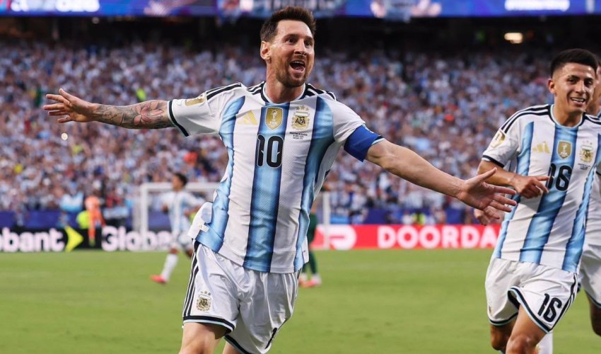 Argentinska nogometna reprezentacija na meti alžirske žalbe: Gdje je crveni karton za Messija?
