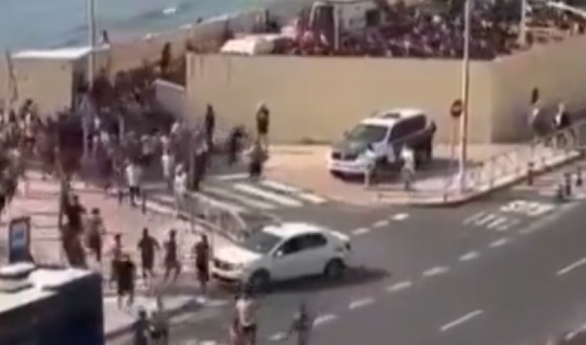 Tisuće migranata nekontrolirano ušle u španjolsku enklavu Ceuta